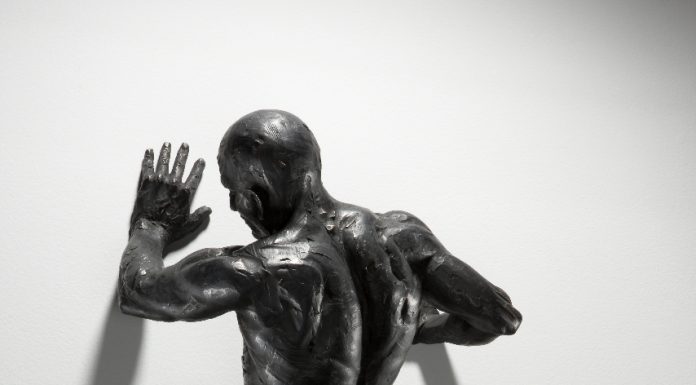 Entrerei di nascosto